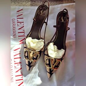 Valentino Garavani Women's Black and Beige Shoes